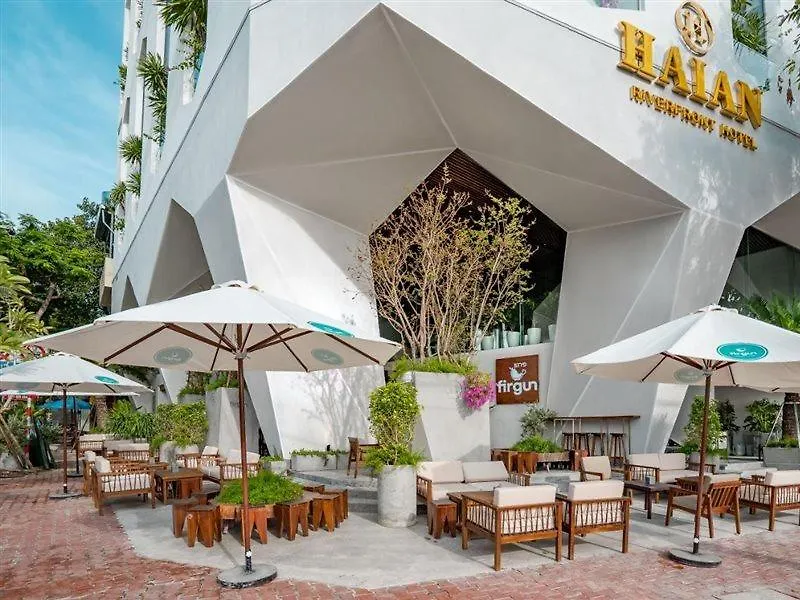 ****  Haian Riverfront Hotel 岘港 越南