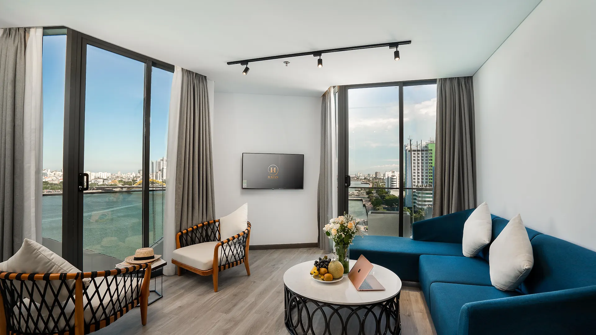 Haian Riverfront Hotel Da Nang