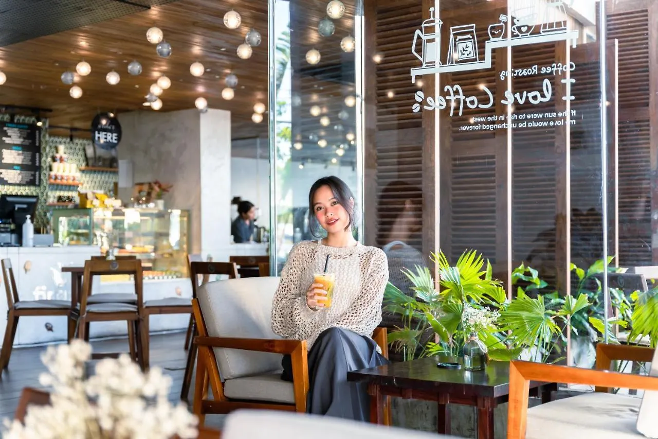 Haian Riverfront Hotel Da Nang Vietnam